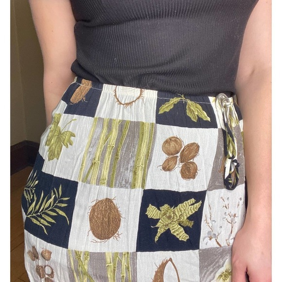 VINTAGE Petite Coconut Unique Skirt - Picture 4 of 4